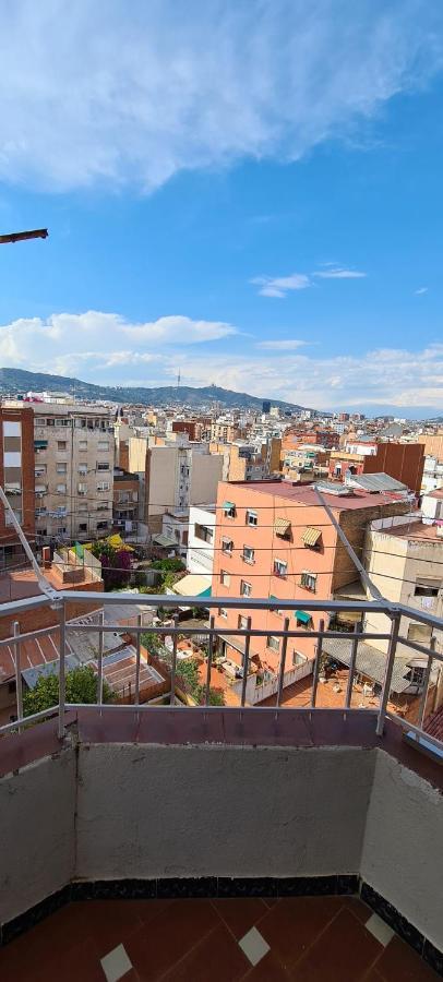 Habitaciones Camp Nou Apartment ロスピタレート・デ・リョブレガート エクステリア 写真